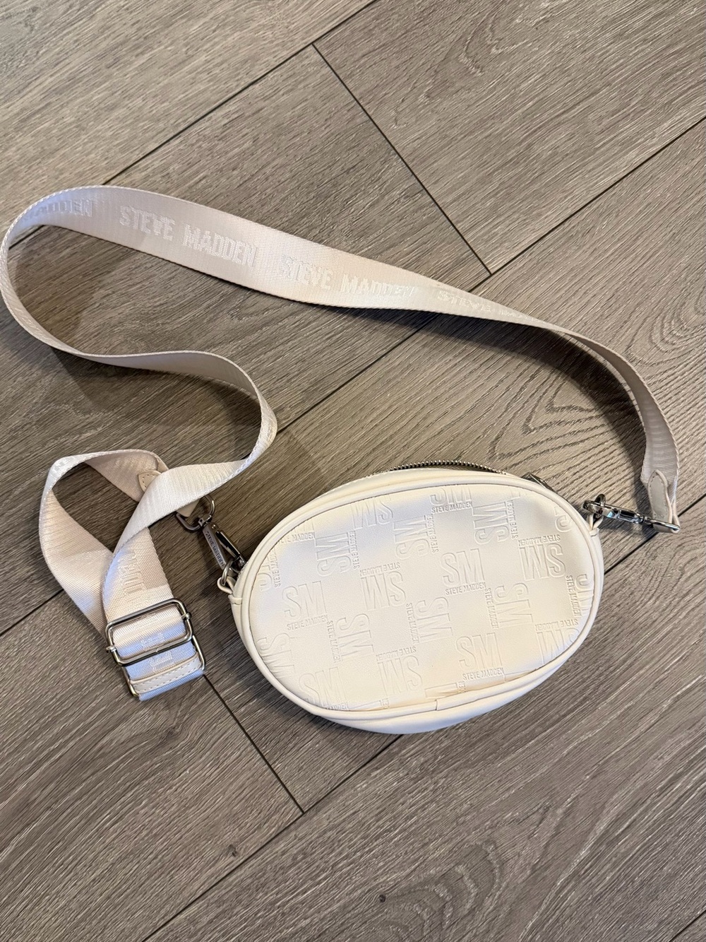 Steve Madden White Embossed Oval Crossbody Bag